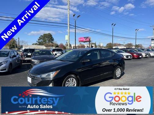 2020 Hyundai ELANTRA SE