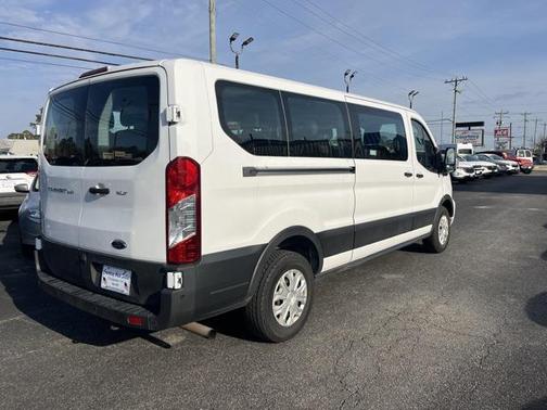 2022 Ford Transit-350 XLT