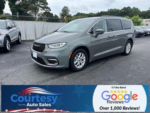 2022 Chrysler Pacifica Touring L