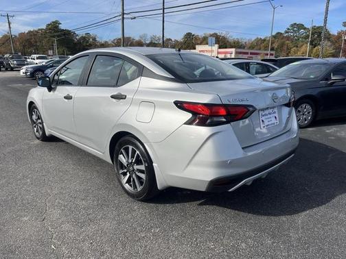 2024 Nissan Versa 1.6 S