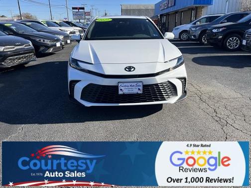 2025 Toyota Camry SE