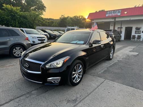 2015 INFINITI Q70h HYBRID