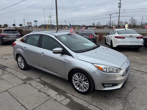 2017 Ford Focus Titanium
