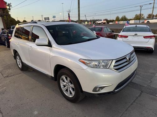 2012 Toyota Highlander SE
