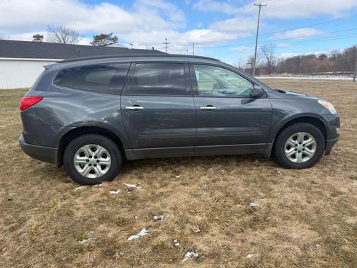 2011 Chevrolet Traverse LS