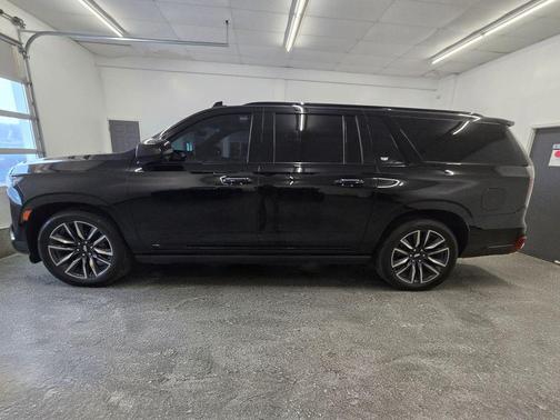 2022 Cadillac Escalade ESV Sport