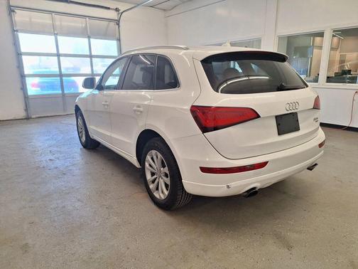 White 2014 Audi Q5 2.0T Premium Plus