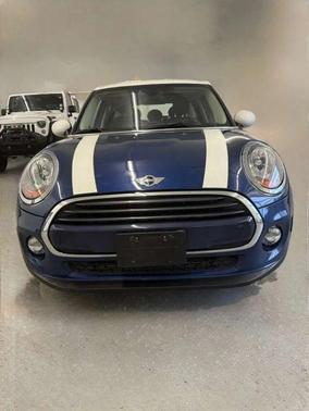 2017 MINI Hardtop Cooper