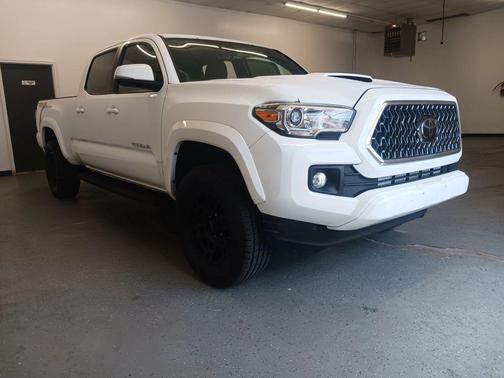 2018 Toyota Tacoma TRD Sport