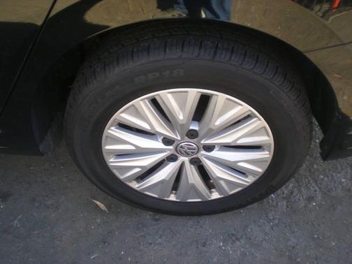 Black Uni 2019 Volkswagen Jetta 1.4T S