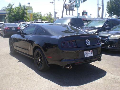 Black 2014 Ford Mustang V6