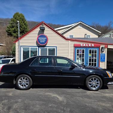 Black 2010 Cadillac DTS Luxury