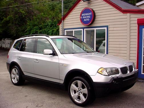 Photo 4 of 32 of 2004 BMW X3 2.5i
