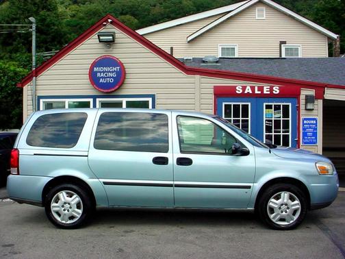 Photo 4 of 24 of 2007 Chevrolet Uplander Cargo Van