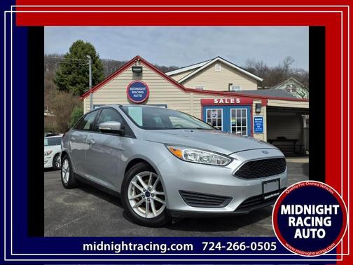 Gray 2015 Ford Focus SE