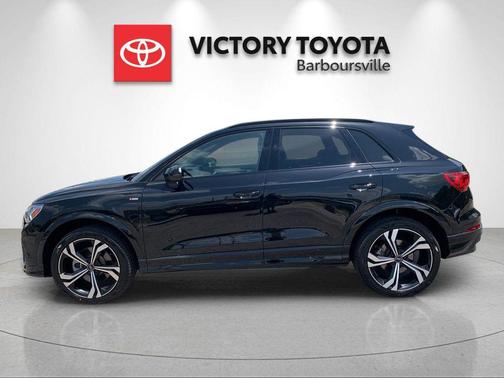 Mythos Black Metallic 2024 Audi Q3 45 S line Premium Plus