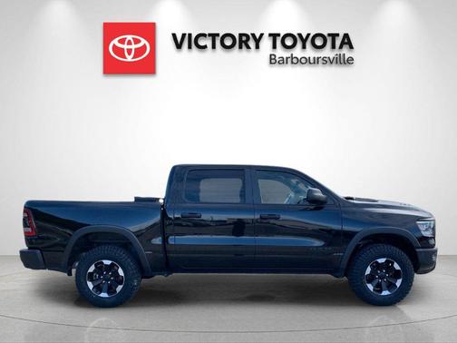 Diamond Black Crystal Pearlcoat 2022 RAM 1500 Rebel