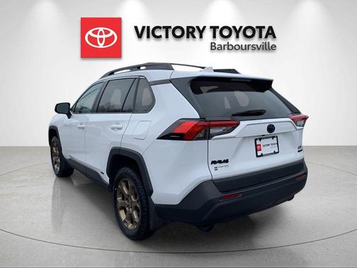 2023 Toyota RAV4 Hybrid Woodland Edition