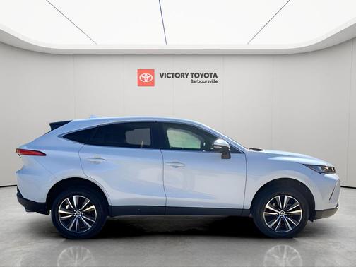 2022 Toyota Venza LE