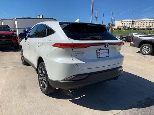 2022 Toyota Venza LE