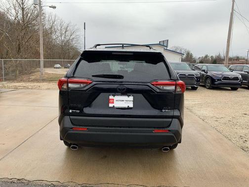 2025 Toyota RAV4 Hybrid XLE Premium