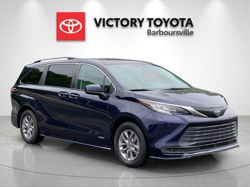 Predawn Gray Mica 2021 Toyota Sienna LE