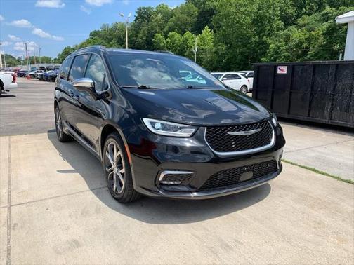 2022 Chrysler Pacifica L