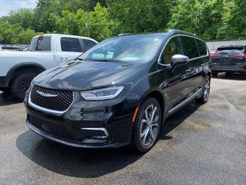 2022 Chrysler Pacifica L