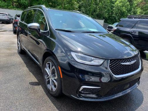 2022 Chrysler Pacifica L