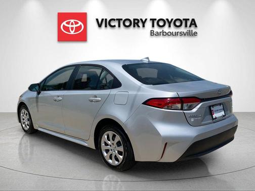 Classic Silver Metallic 2025 Toyota Corolla LE