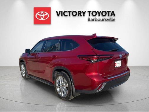 Ruby Flare Pearl 2022 Toyota Highlander Hybrid Limited