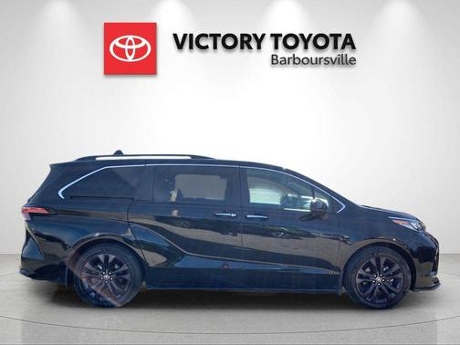 2024 Toyota Sienna XSE 7 Passenger