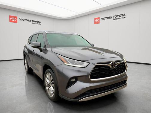 2022 Toyota Highlander Platinum