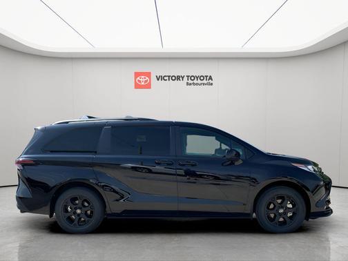 2025 Toyota Sienna Woodland Edition