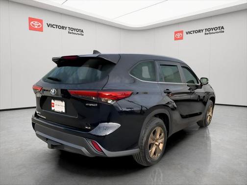 2023 Toyota Highlander Hybrid XLE