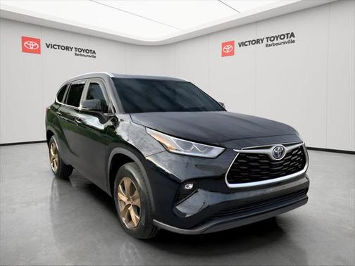 2023 Toyota Highlander Hybrid XLE