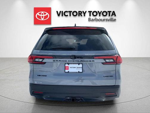 2026 Toyota Highlander Hybrid Base