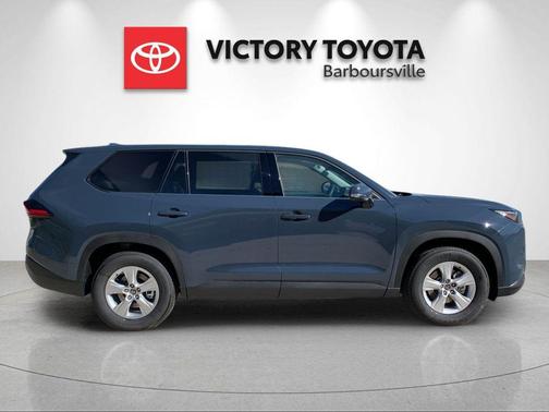 Cloud 2026 Toyota Highlander LE