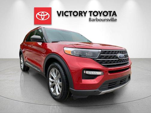 Rapid Red Metallic Tinted Clearcoat 2023 Ford Explorer XLT