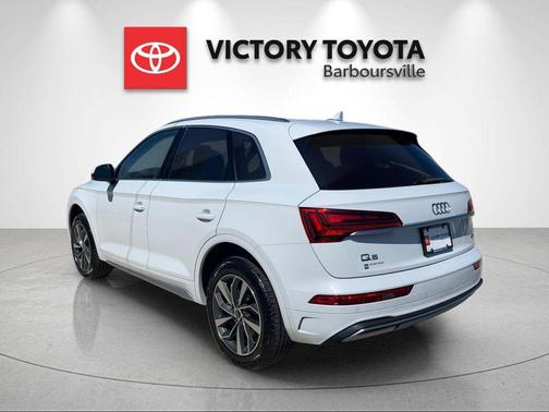 Glacier White 2021 Audi Q5 45 Premium