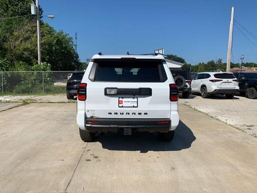 2025 Toyota 4Runner SR5