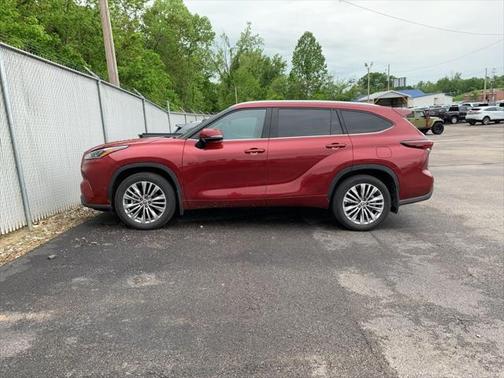 2024 Toyota Highlander Platinum