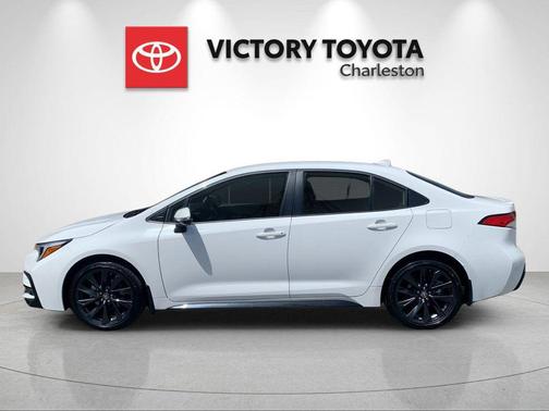 Ice 2026 Toyota Corolla Hybrid SE