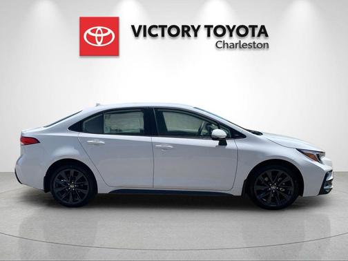 Ice 2026 Toyota Corolla Hybrid SE