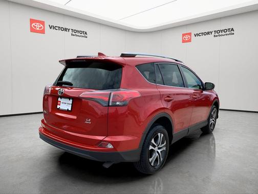 2017 Toyota RAV4 LE