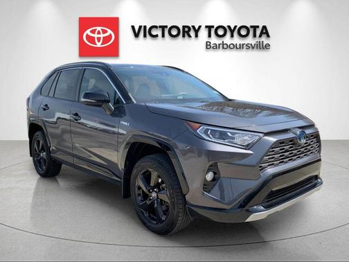 2020 Toyota RAV4 Hybrid SE