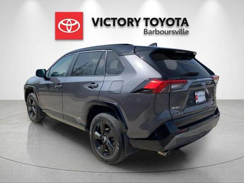 2020 Toyota RAV4 Hybrid SE