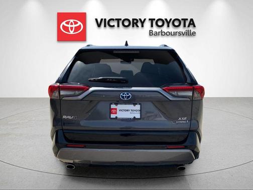 2020 Toyota RAV4 Hybrid SE