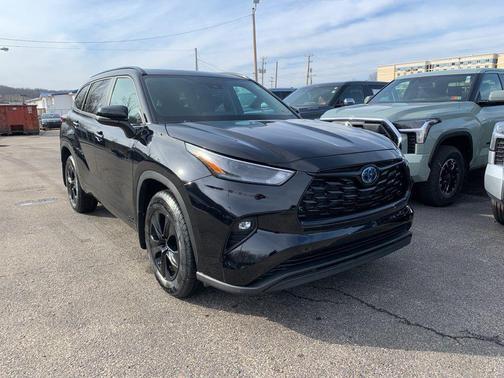 2024 Toyota Highlander Hybrid XLE
