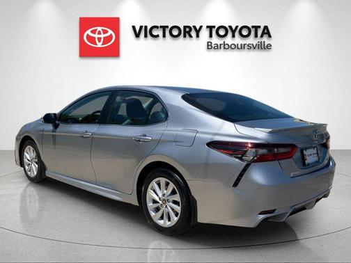 Celestial Silver Metallic 2023 Toyota Camry SE